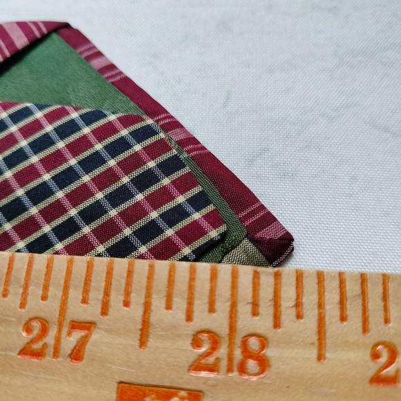 Tommy Hilfiger Red and Cream Plaid Checks Italian Silk Tie Necktie Traditional - Picture 9 of 12